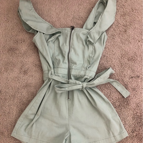 Mint green romper - NWOT size M - Picture 1 of 4